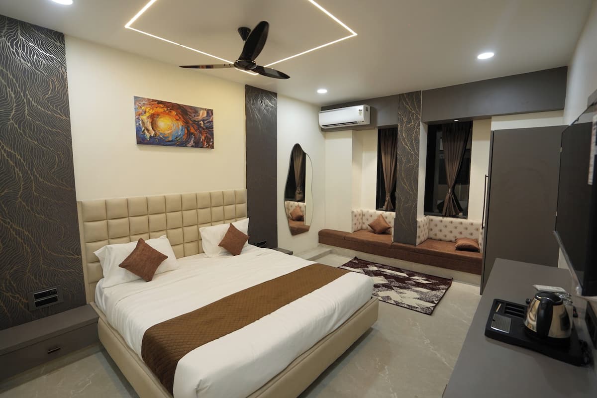 Deluxe Double Room | Free WiFi