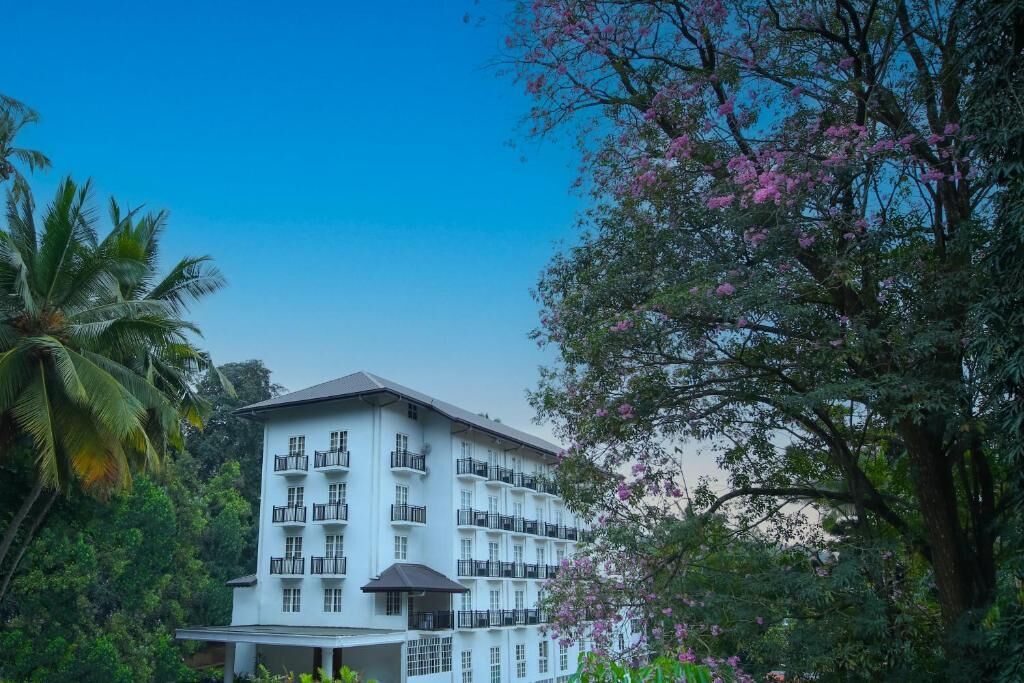 Phòng đôi Deluxe, ban công, quang cảnh núi | Ngoại thất