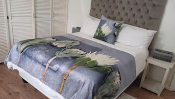 3 slaapkamers, een strijkplank/strijkijzer, wifi, beddengoed