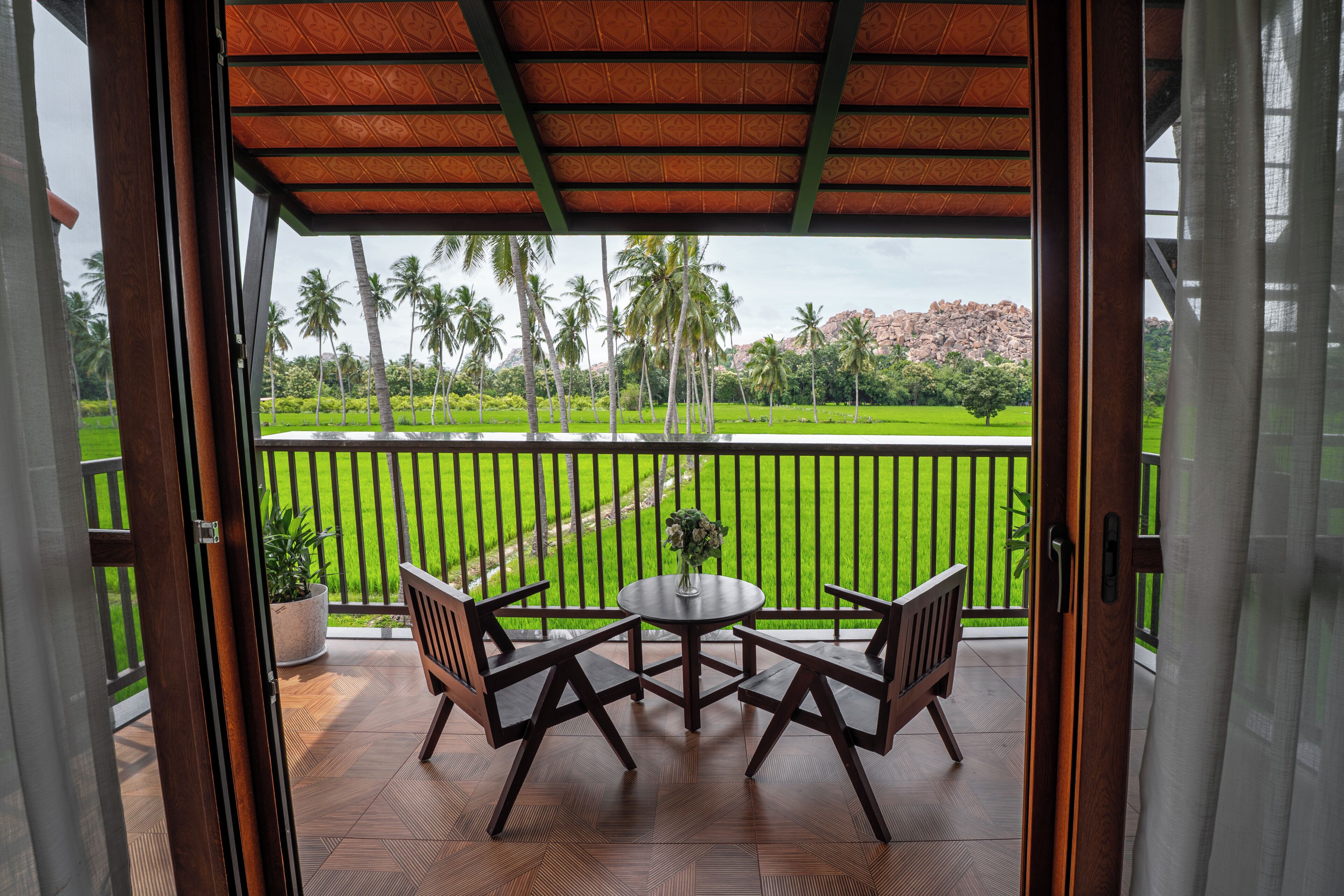 Luxury Double Room, Balcony, Mountain View | Interior