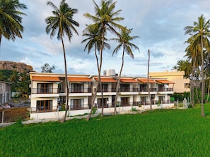 Ngoại thất