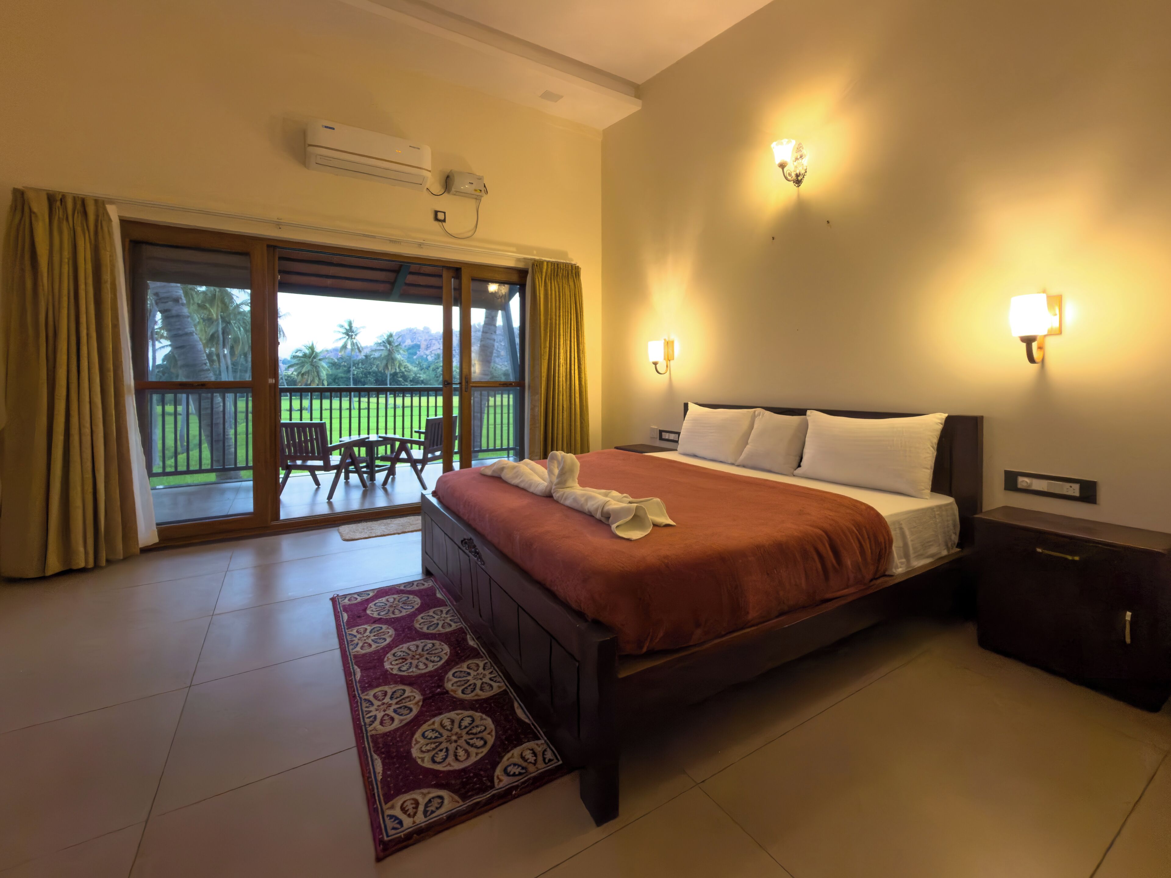 Luxury Double Room, Balcony, Mountain View | Desk, laptop workspace, free WiFi
