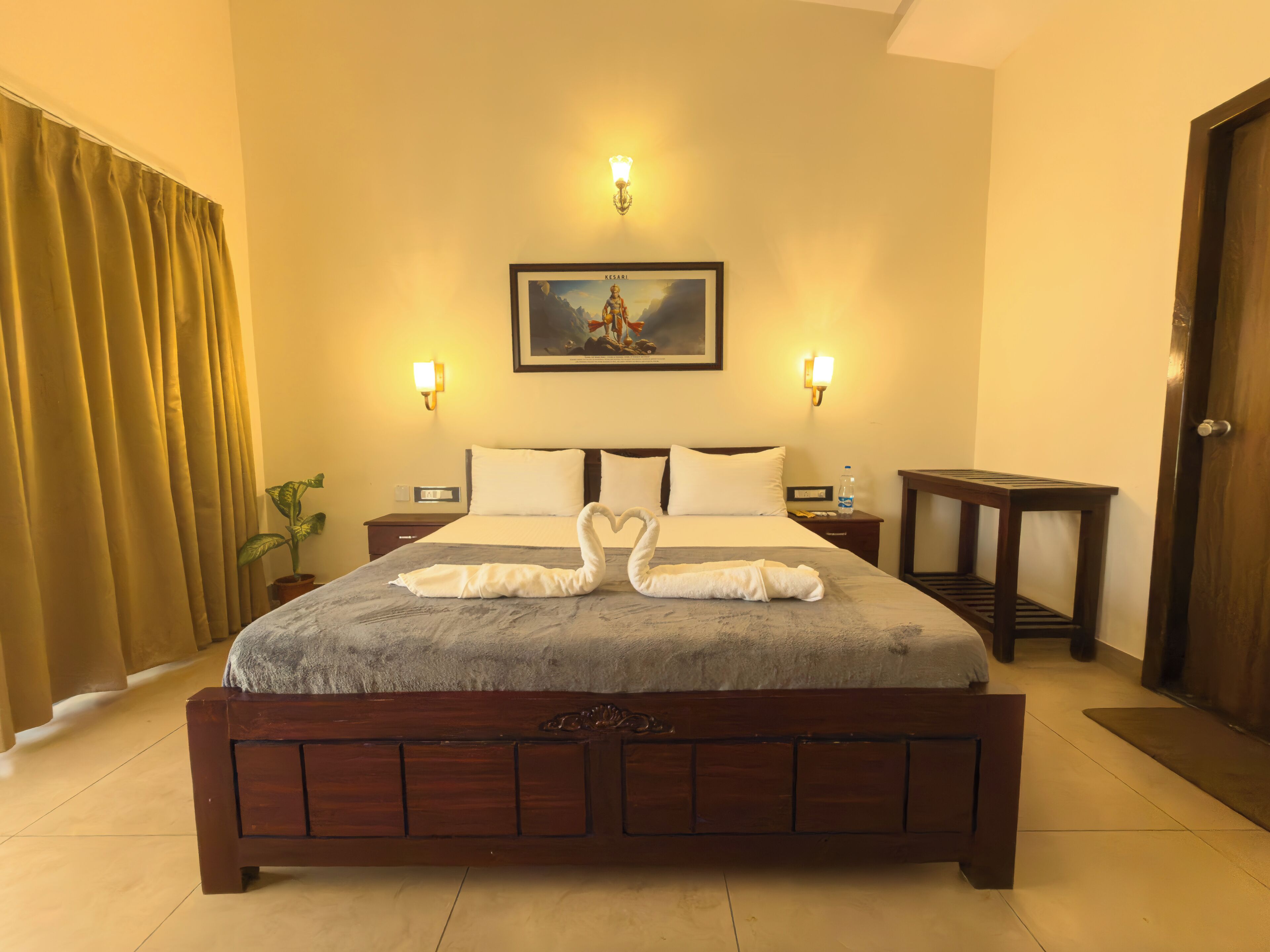 Deluxe Double Room, Balcony, Mountain View | Desk, laptop workspace, free WiFi