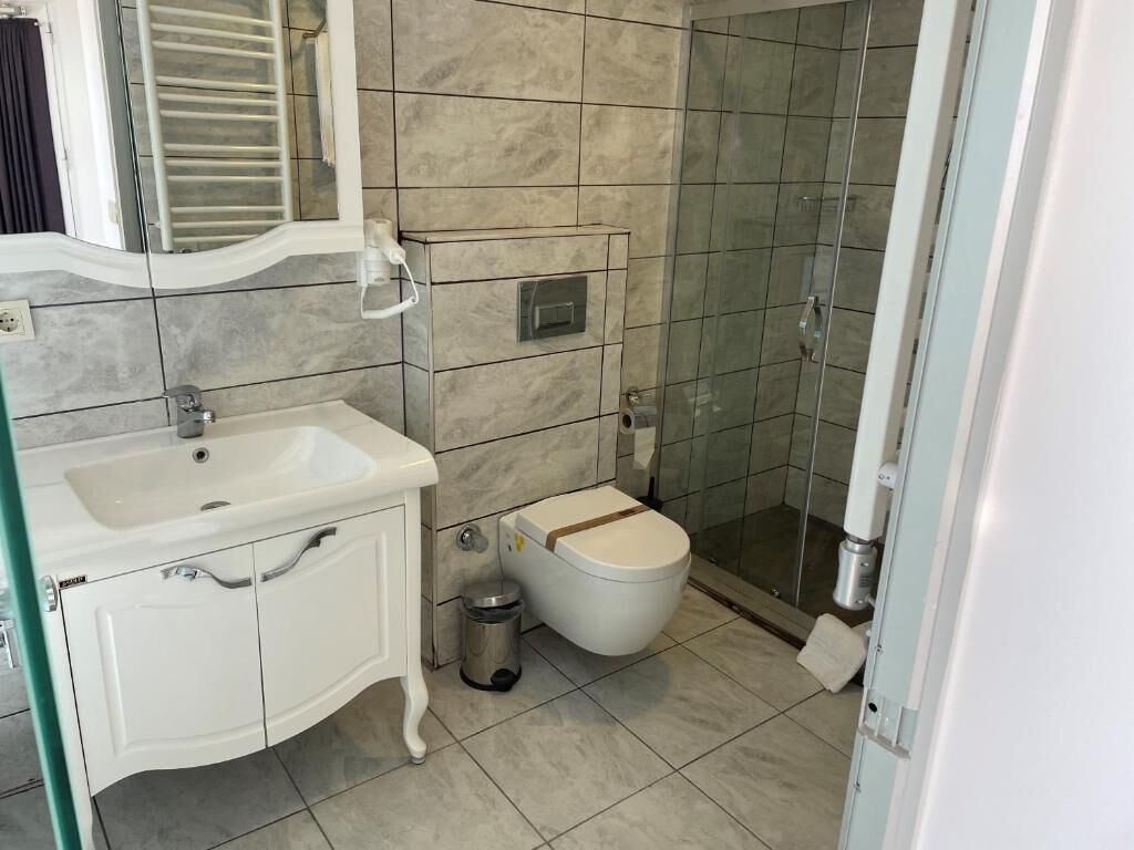 Doppia Superior, vista mare | Bagno | Asciugacapelli, asciugamani, sapone, shampoo