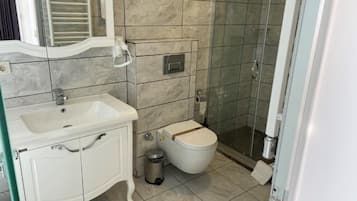 Chambre Double Supérieure, vue mer | Salle de bain