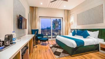Deluxe Double Room, Balcony, Pool View | Free WiFi, wheelchair access
