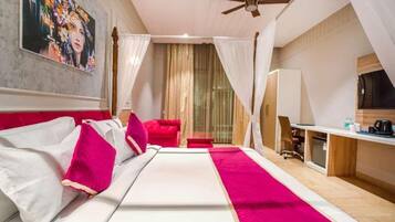 Superior Double Room, Pool View | Free WiFi, wheelchair access