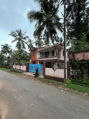 Exterior - Serene 3-bedroom apartment with AC in charming Udupi (Udupi)