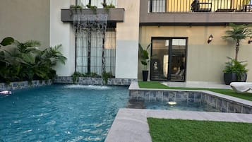 Outdoor pool, sun loungers