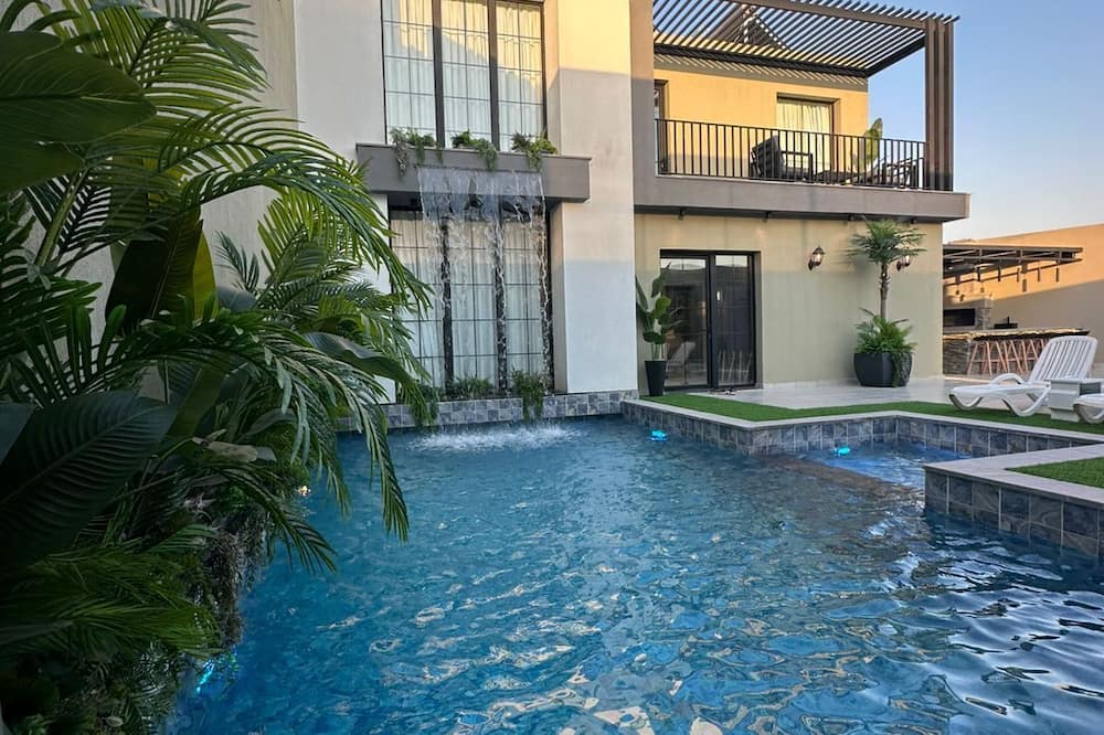 Trio Chalet 1