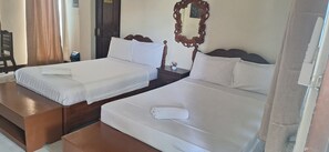 舒适双人房 | 办公桌、笔记本电脑工作区、免费 WiFi