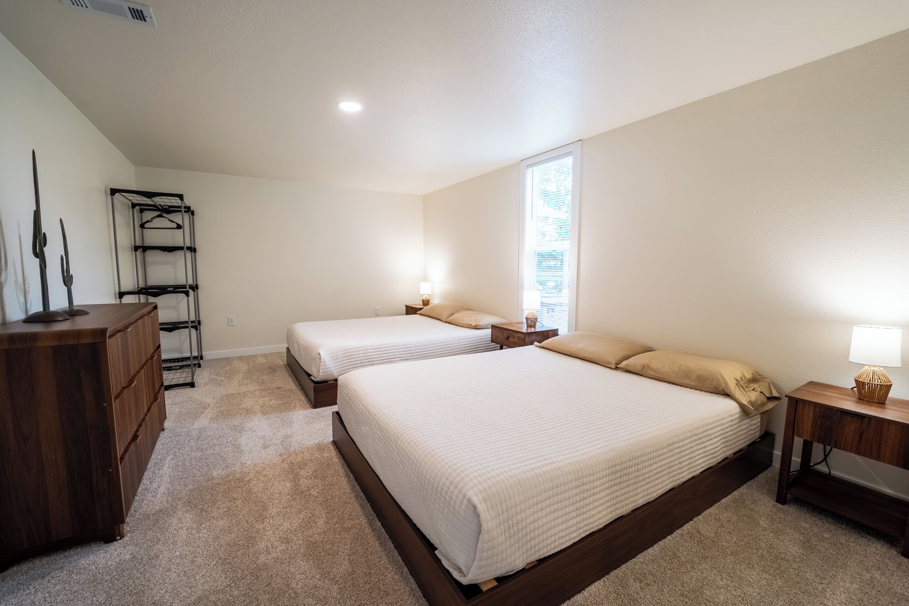 4 chambres, lit parapluie, accès Internet, draps fournis