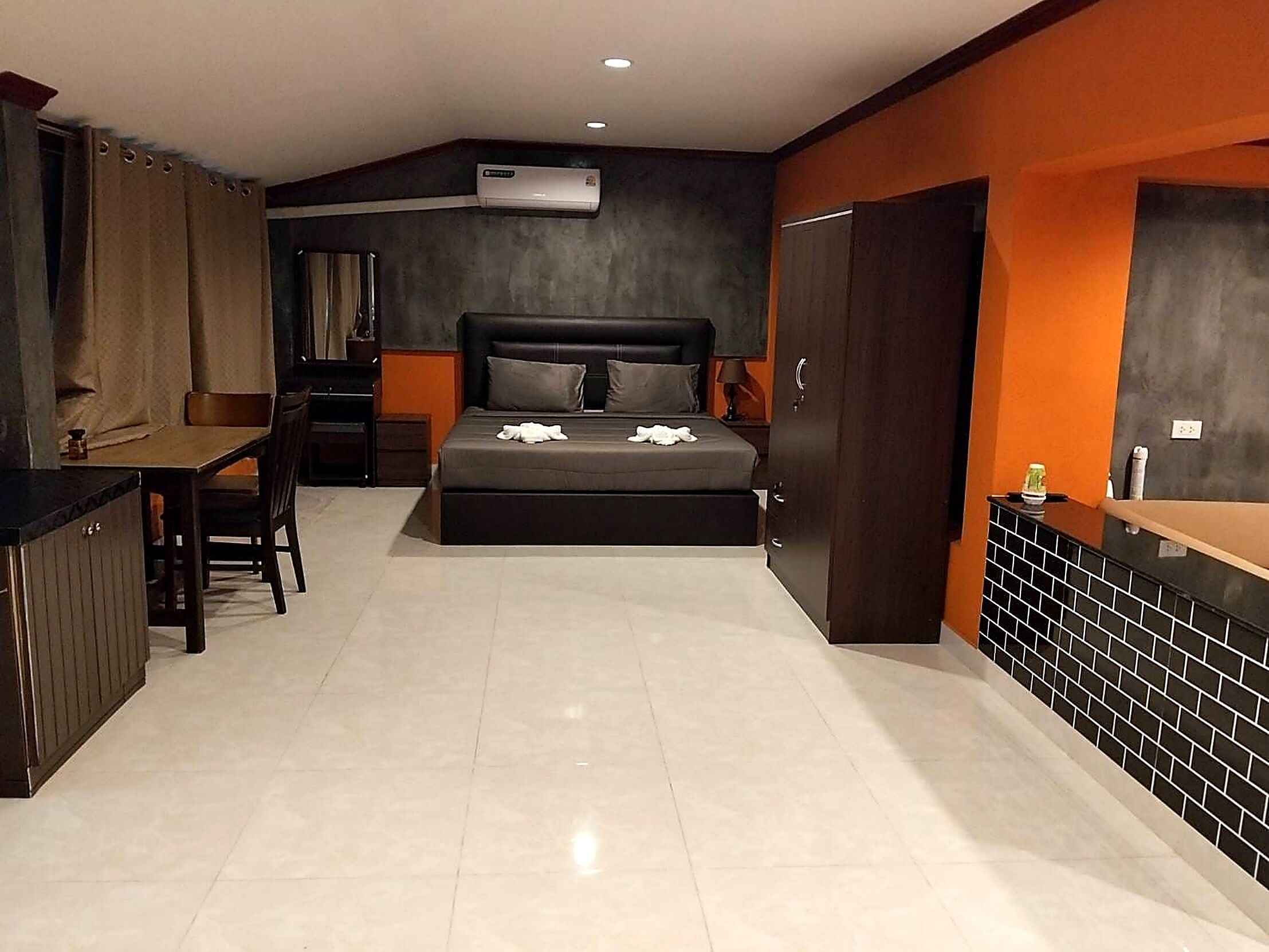 Family Room, City View | In-room safe, desk, laptop workspace, blackout drapes