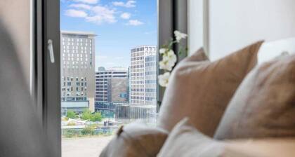 Cozy studio at Manchester Sleeps 2 by Stay With Us