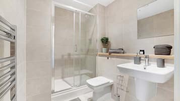 Shower, towels