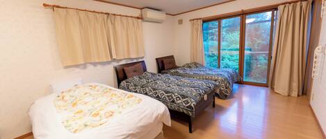 Deluxe Cottage, Lanai, Mountain View | Free WiFi