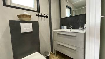 Hair dryer, towels, soap, toilet paper