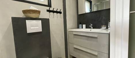 Hair dryer, towels, soap, toilet paper