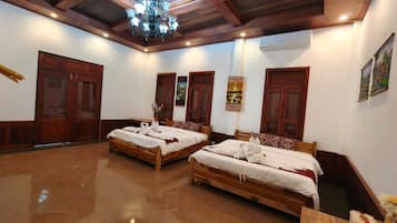 Family Quadruple Room, City View | Desk, free WiFi