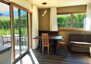 Dining - Vrbo Property (Sankt Pauls)