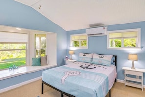 Room - Tranquility by the Bay! (Steuben)