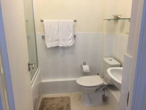 Bathroom - Sea views, one bedroom apartment, Lantana 35 (weston)
