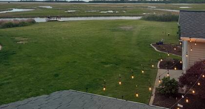 Serene 1-bedroom guest house in charming Poquoson with dock and kyack access