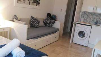 Studio, Accessible | Laundry