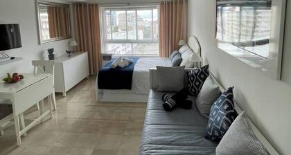 Charming Studio Apartment With Pool Access in Central Gibraltar