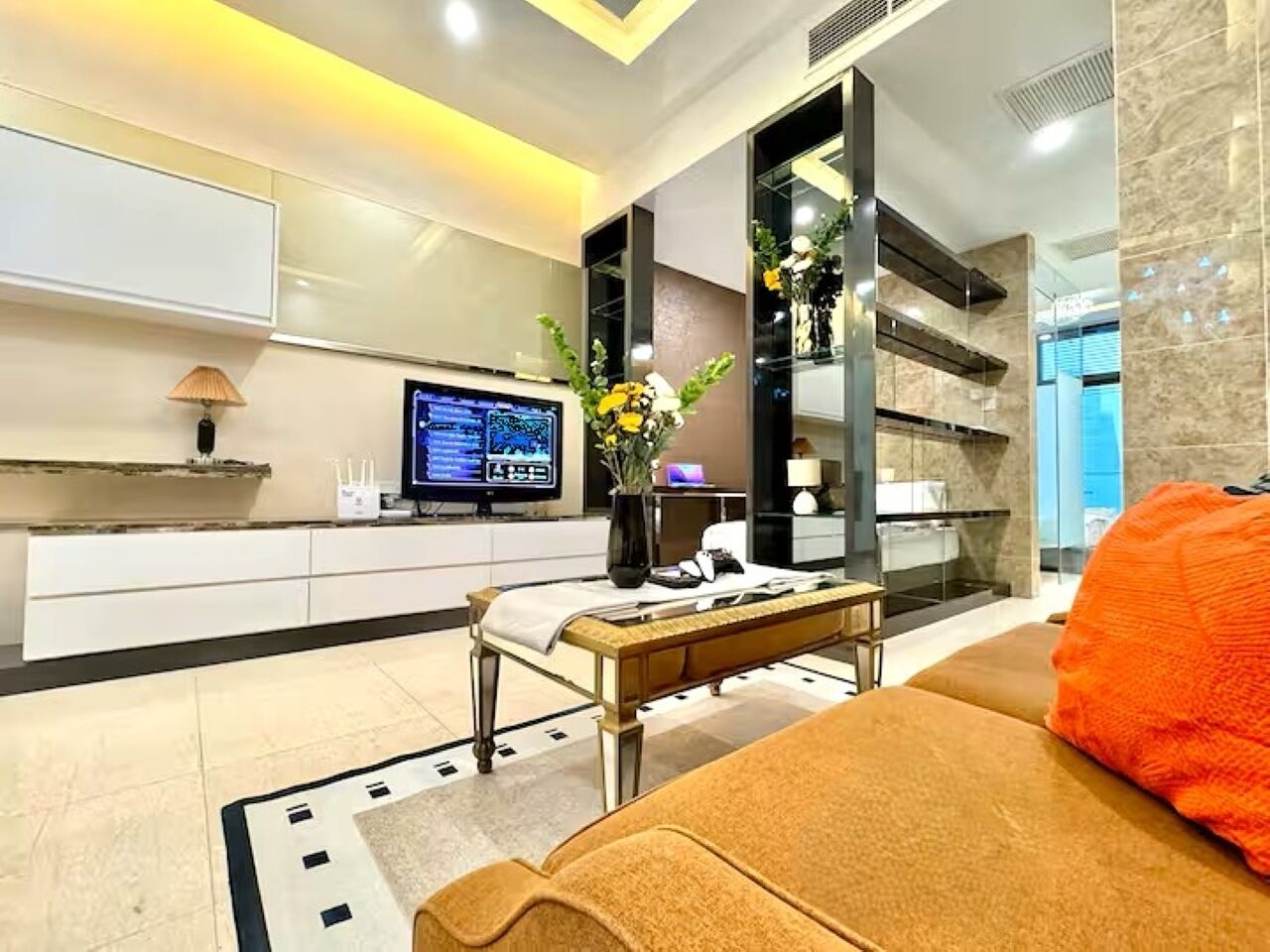 Studio | Living area