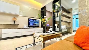 Studio | Living area