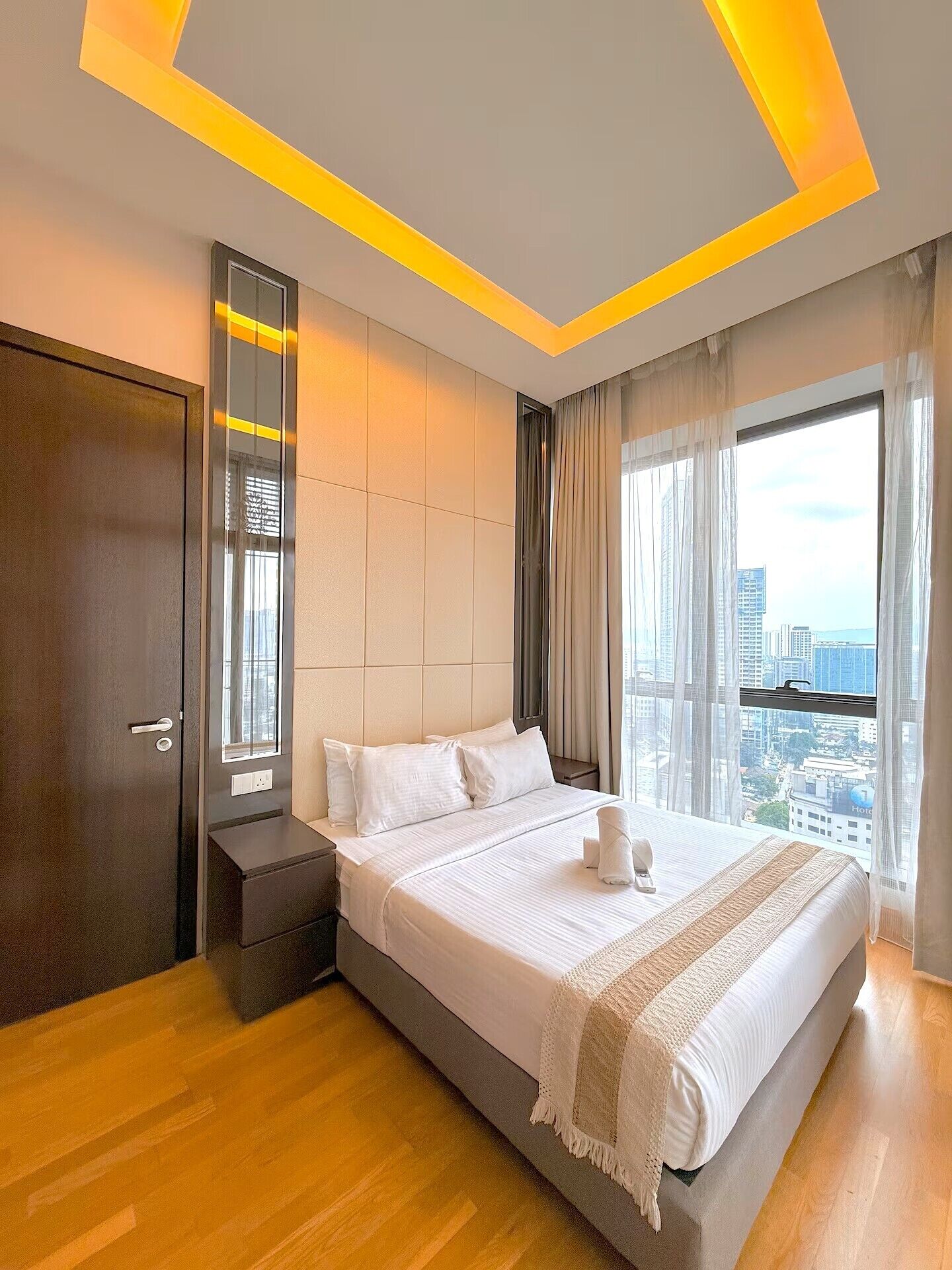 Deluxe Apartment, City View