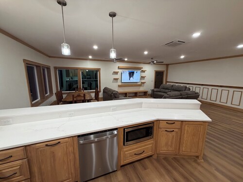 Mountain Top Sunsets on 12 secluded acres!  Brand new house finished in 2026