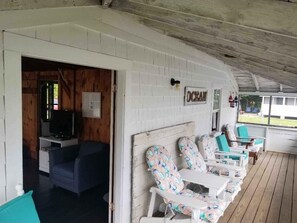 Unclassified image, 4 of 9, button - Charming 4-bedroom cottage Only 200 Steps to relaxing on Long Sands Beach (York)