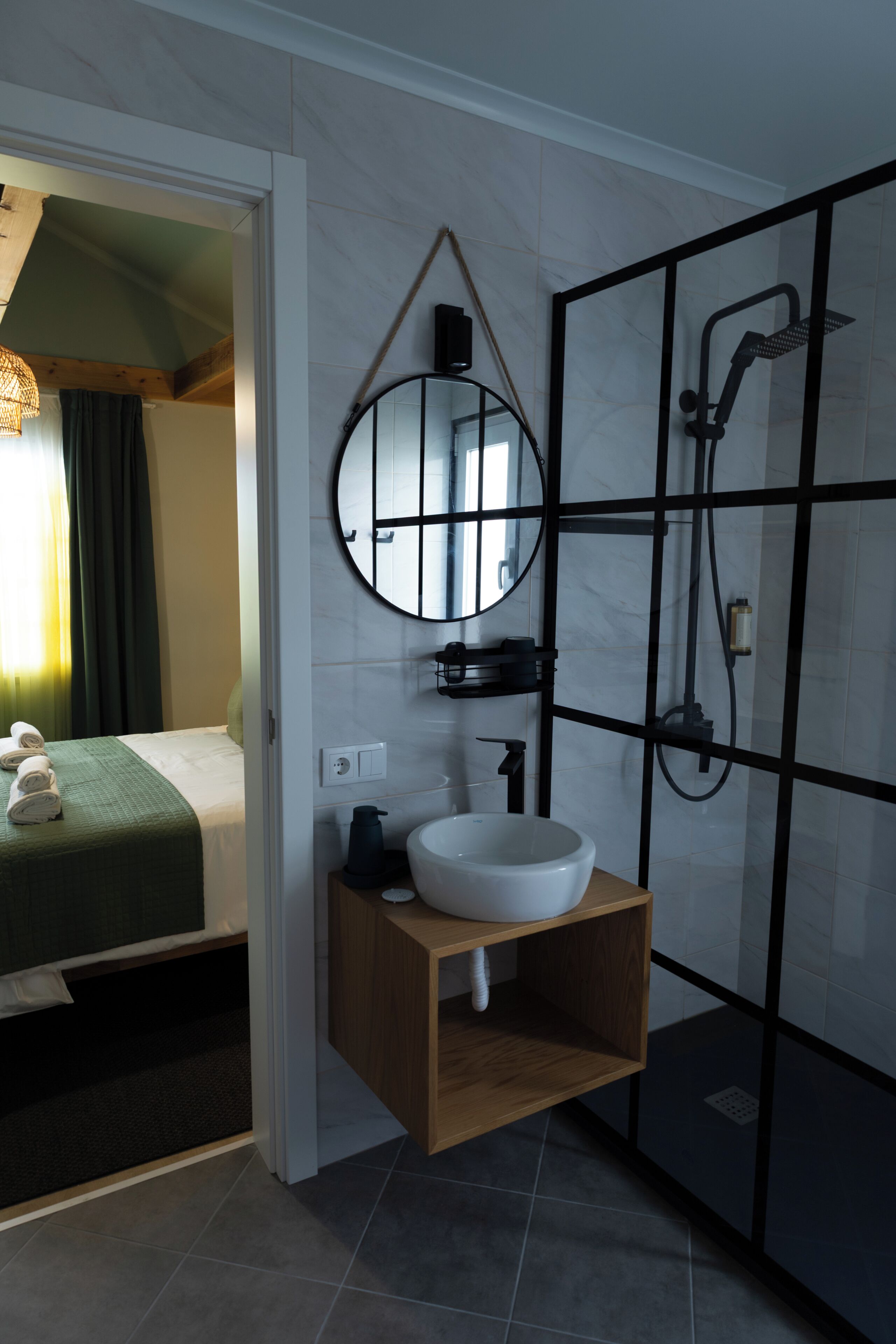 Apartment, Multiple Beds, Hill View | Bathroom