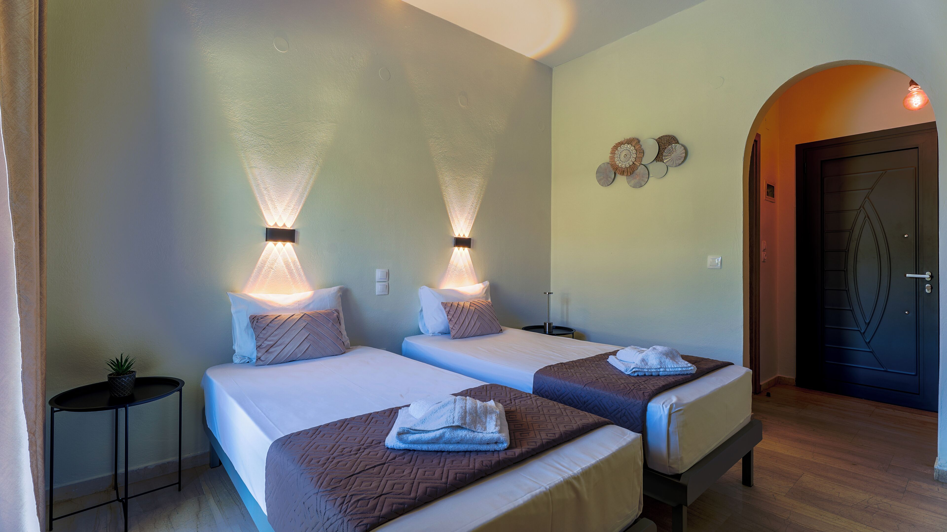 Basic Apartment, Courtyard View | In-room safe, free WiFi