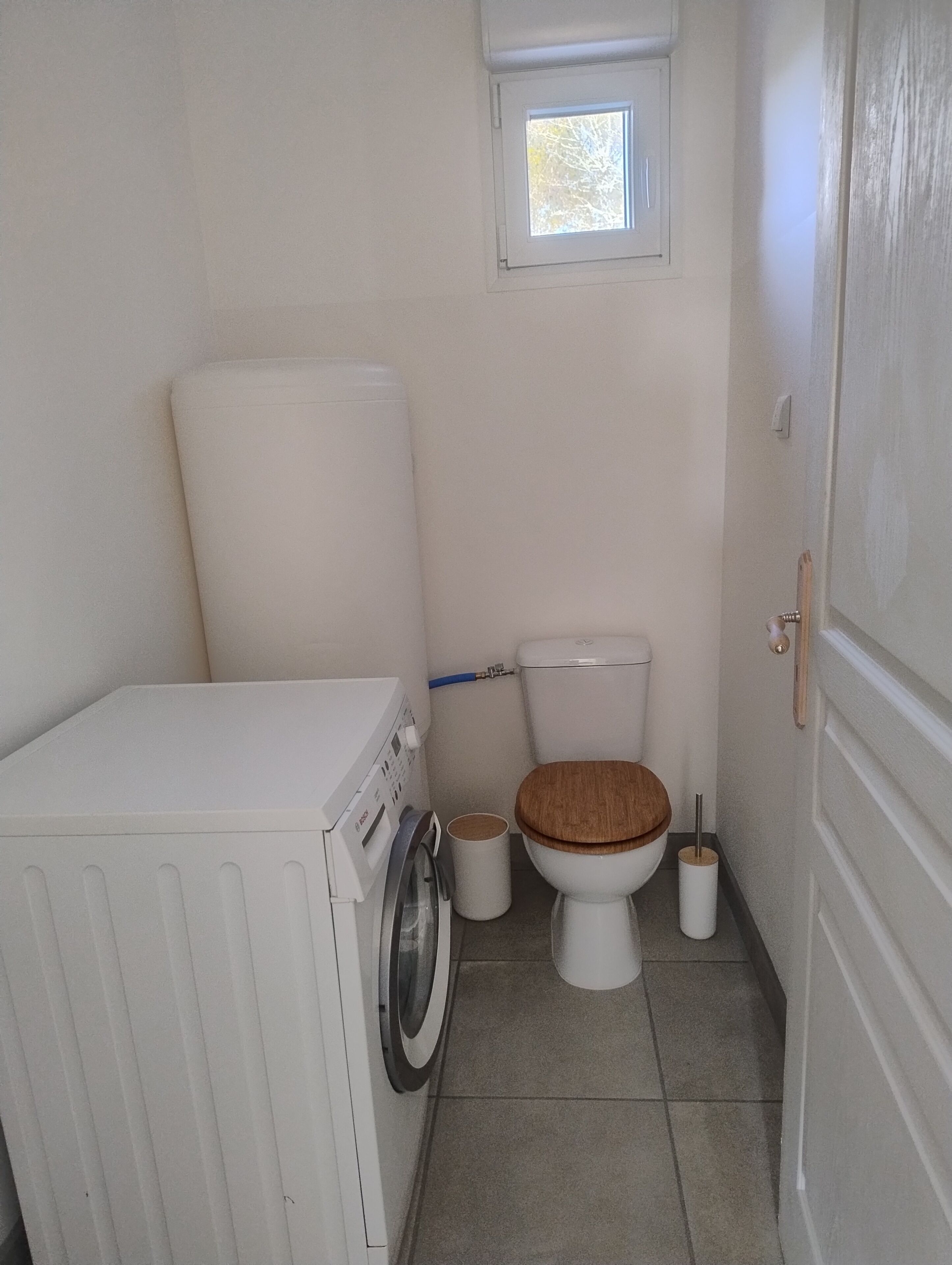 Shower, towels, soap, toilet paper