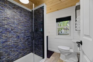 Hårføner og håndklær