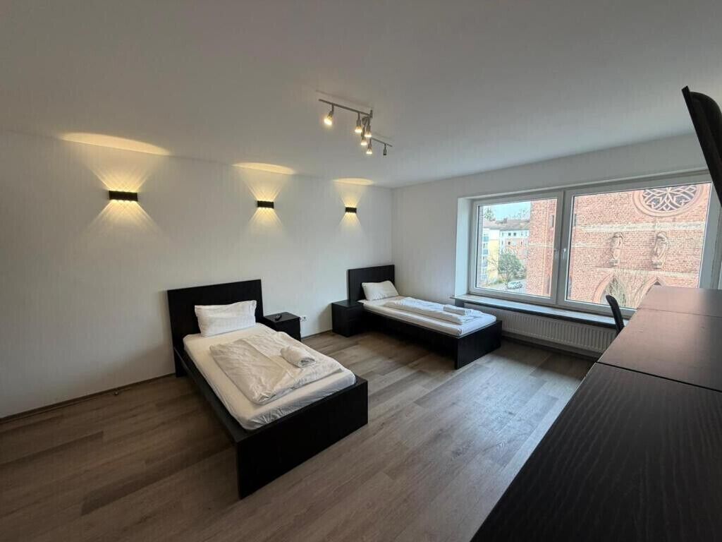 4 Schlafzimmer, Schreibtisch, Bügeleisen/Bügelbrett, kostenloses WLAN
