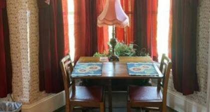 Hillcrest Bed and Breakfast