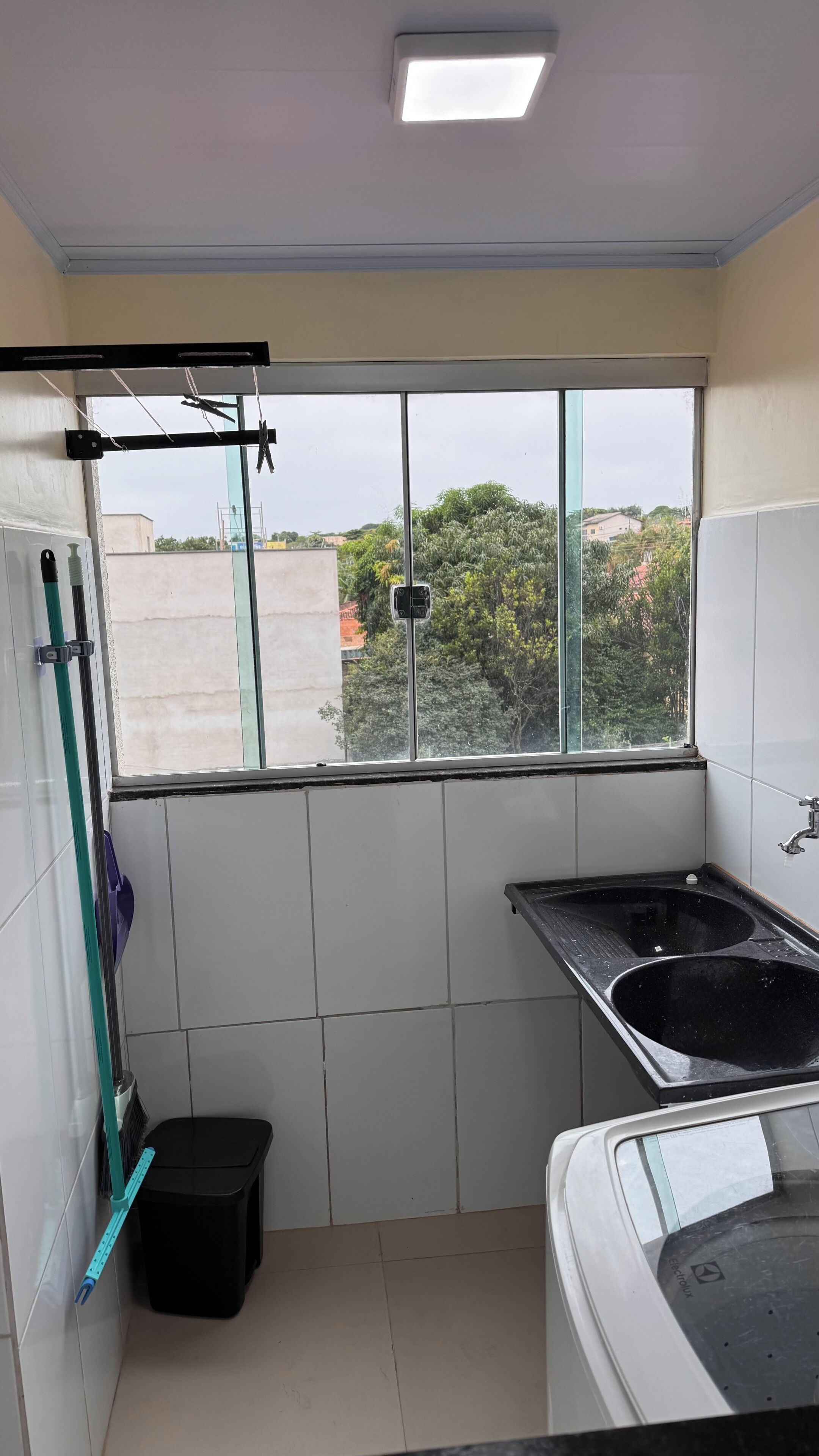 Standard Apartment, 1 Double Bed with Sofa bed, Non Smoking, Air conditioning | Bathroom | Shower, free toiletries, soap, shampoo