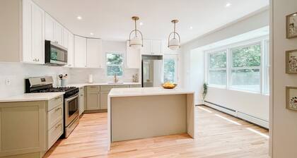 Spacious house in East Hampton with heated pool + WFH