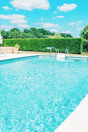 Pool - Vrbo Property (Berthenay)