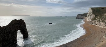 Luxury family holiday house - short stroll beach - nr amenities - Dog friendly