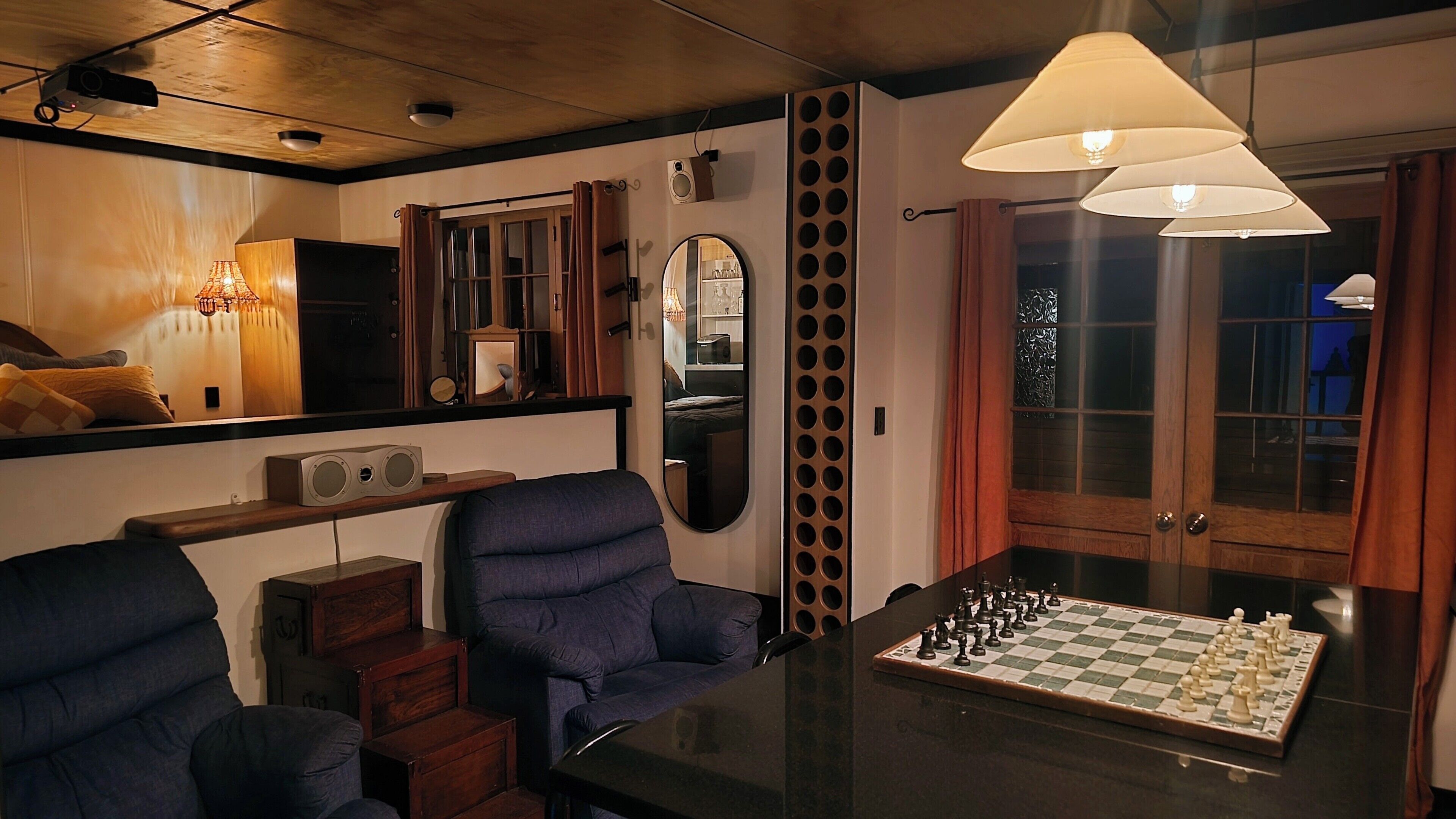 Private Wellington Retreat Centrally Located, Jacuzzi, Bbq, Theatre & Much More! - Wellington