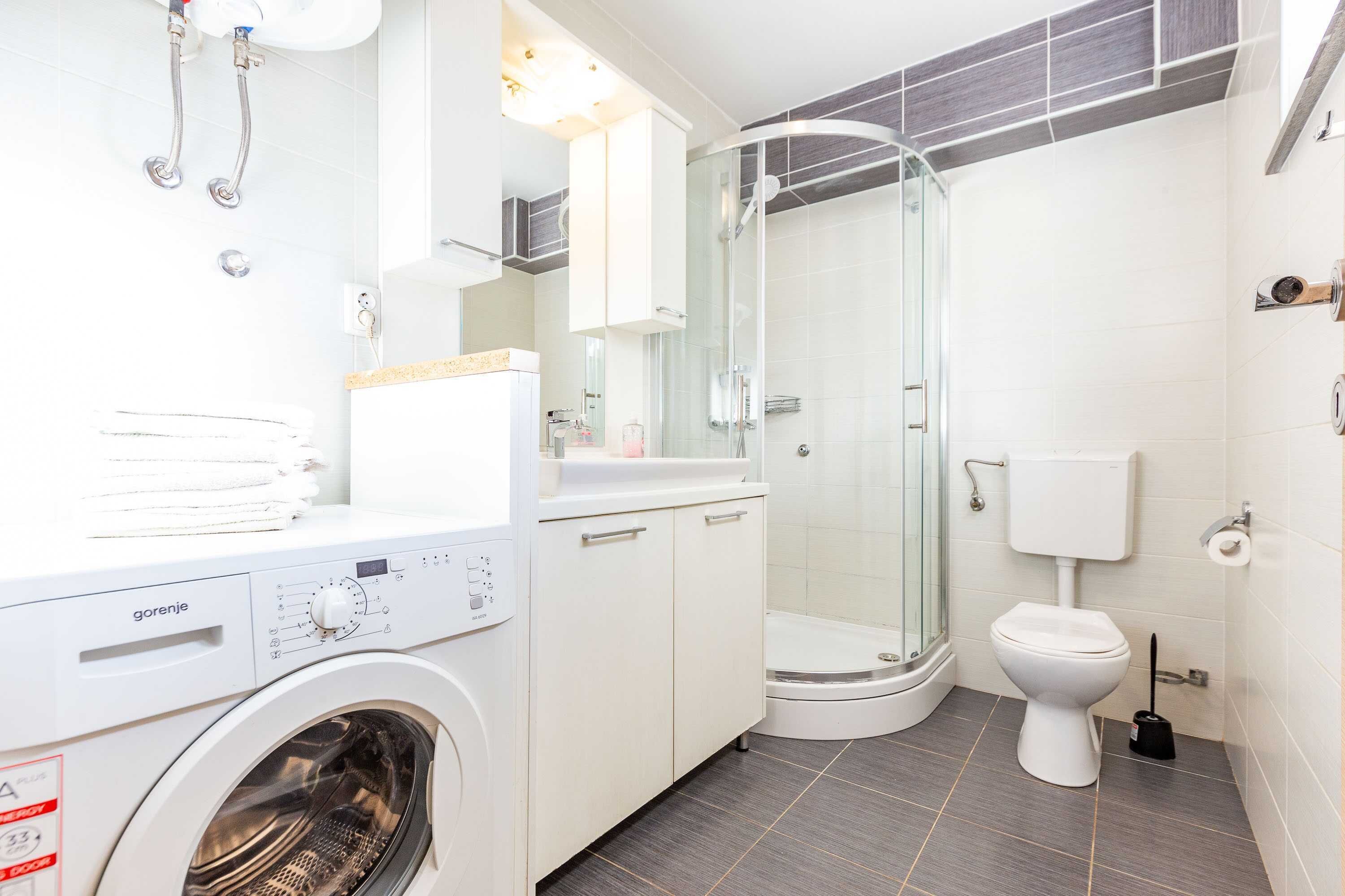 Apartment (Apartment Dario With Terrace And BBQ) | Bathroom
