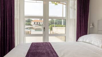 Departamento (Two Bedroom Apartment with Sea View a) | 2 habitaciones y cunas