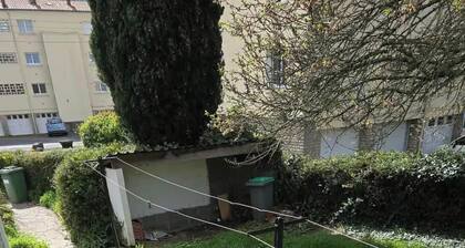 Chambre familiale avec partie de jardin privé + barbecue