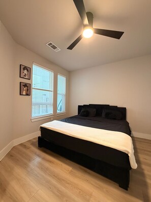 1 Schlafzimmer, Bügeleisen/Bügelbrett, WLAN