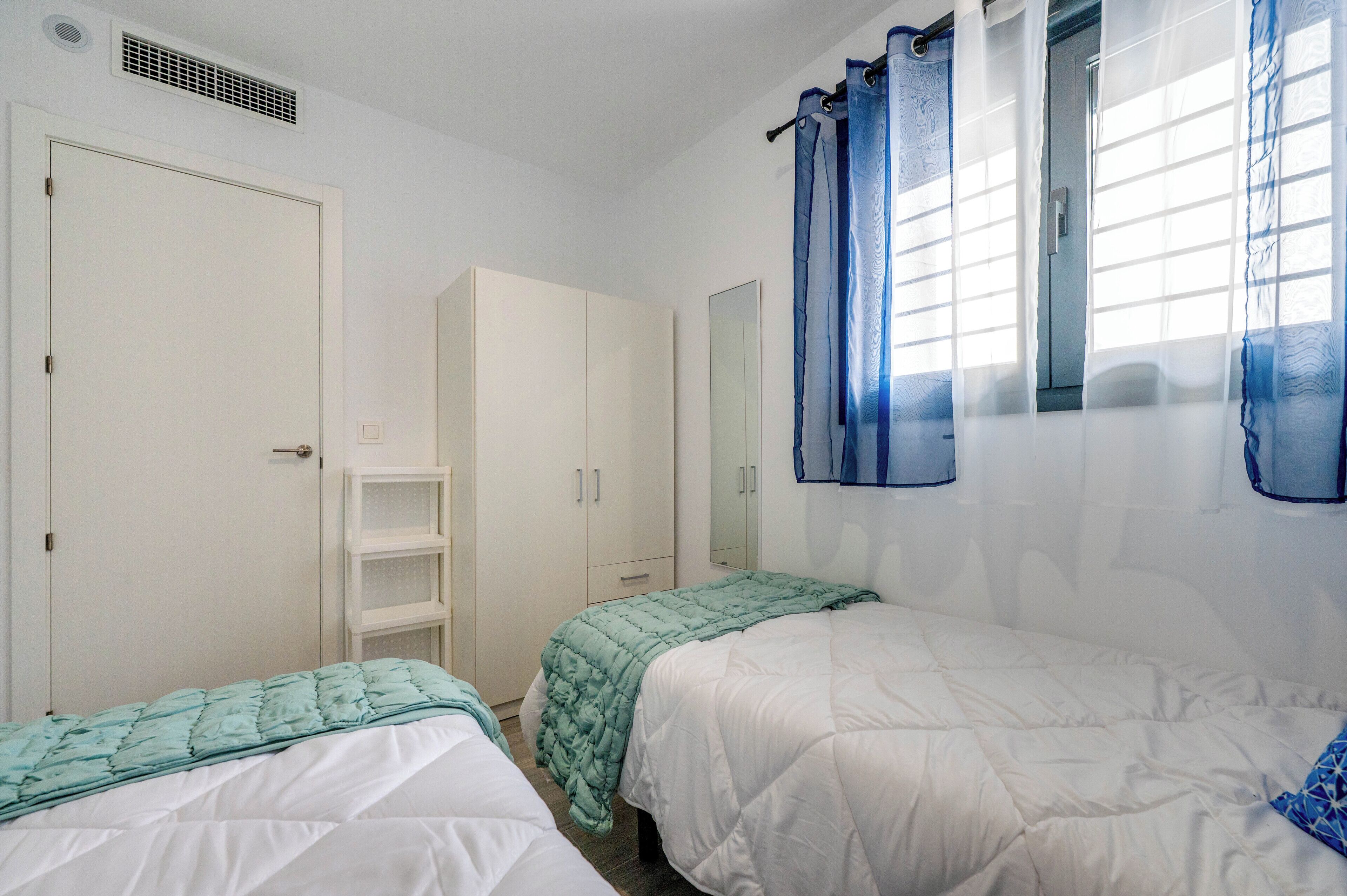 2 chambres, accès à Internet, literie fournie